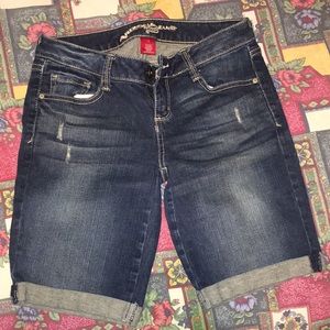 Arizona Capris/ Shorts